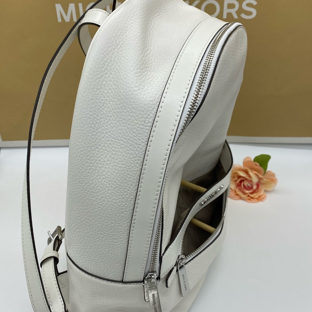 MICHAEL KORS KENLY LARGE BACKPACK OPTIC WHITE - Picture 10 of 16
